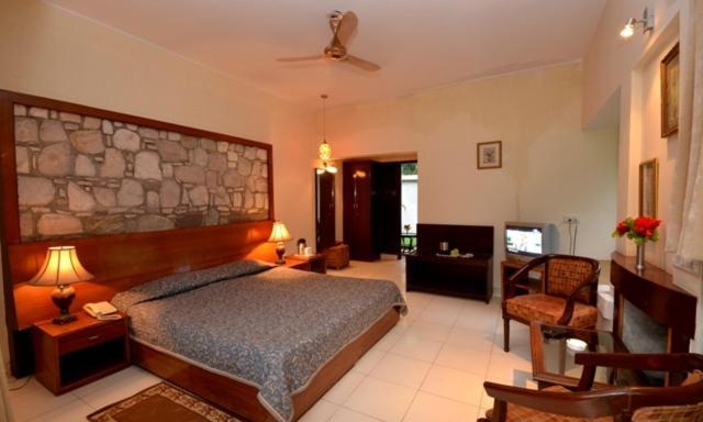 Corbett Suman Grand Hotel Corbett National Park Szoba fotó